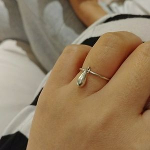 Tiffany & co. Tear drop dangle ring